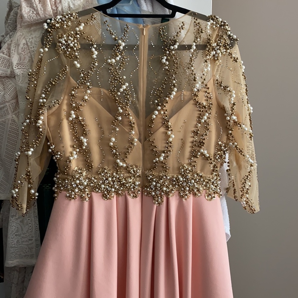 Dress - Picture 4 of 5